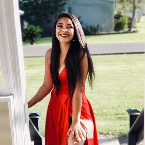 Meet your Posher, Alanna